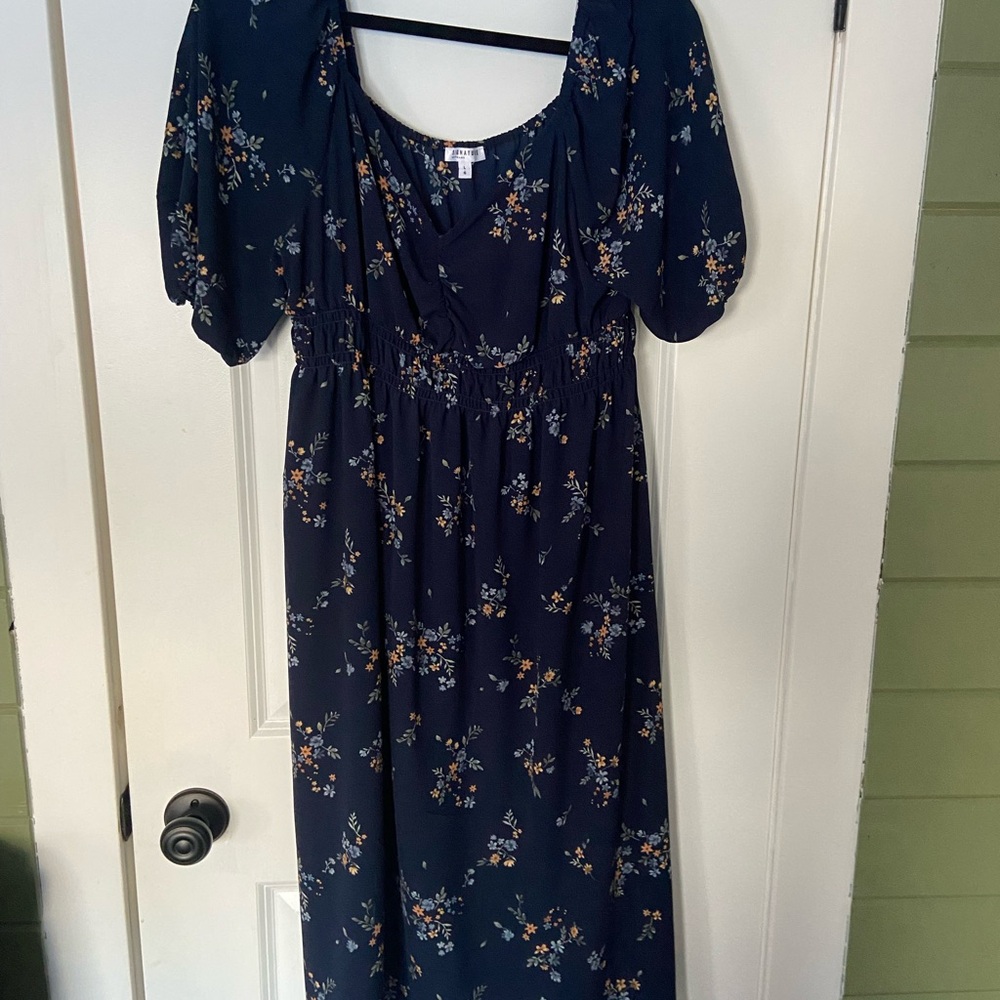 Reitmans Navy Floral Midi Dress